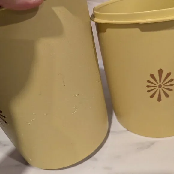 Tupperware Vintage Yellow Storage Container Set - Picture 4 of 4